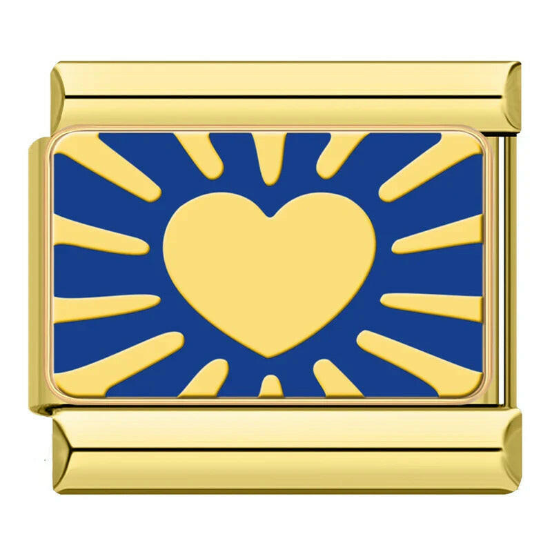 Customisable stainless steel charm bracelet from House Of Italian Charms – high-quality Italian link charms for personalized jewelry. Perfect for gifting or expressing your unique style. Gold. Gold heart. Heart. 